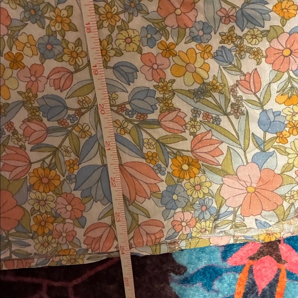 Chic Floral Women's Blouse - Picture 3 of 3